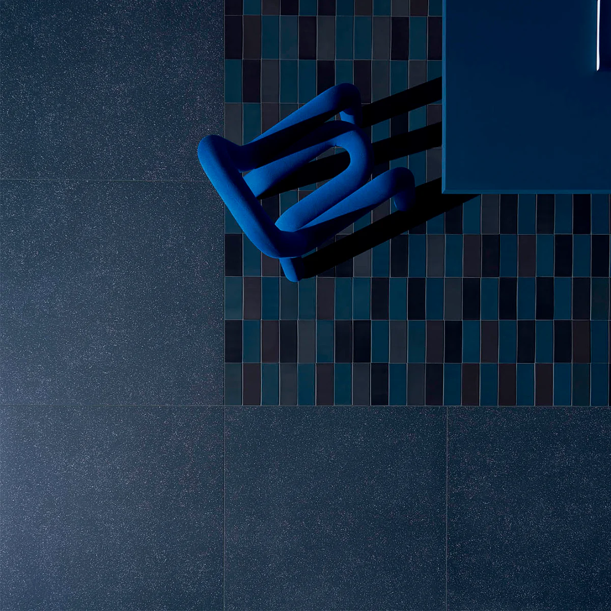 Cosmo Blu -  Mat - Image 2